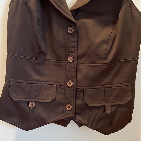 Vest and matching skirt set - excellent condition - Picture 3 of 9